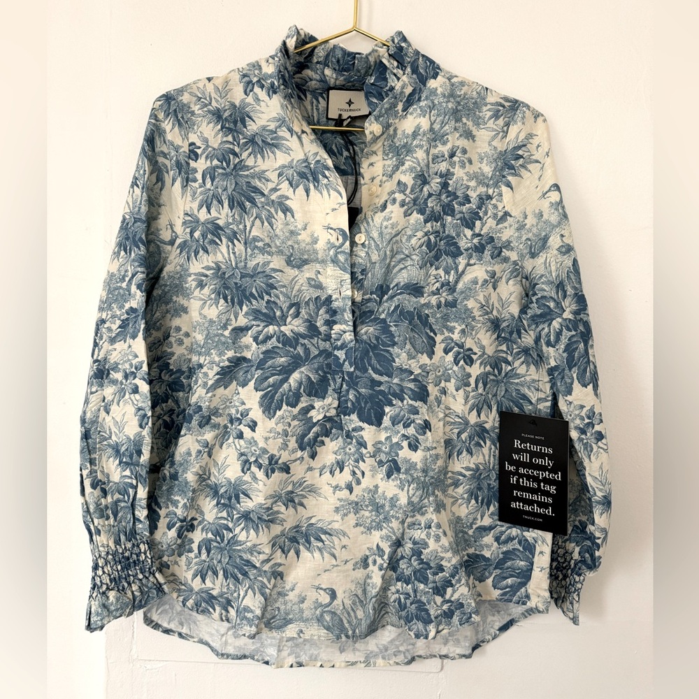 TUCKERNUCK - NWT - Teagan Popover Shirt (Quarter Button Down)